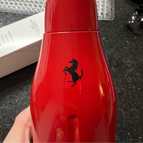 red ferrari water bottle - Picture 3 of 4